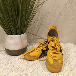 Puma sneakers
